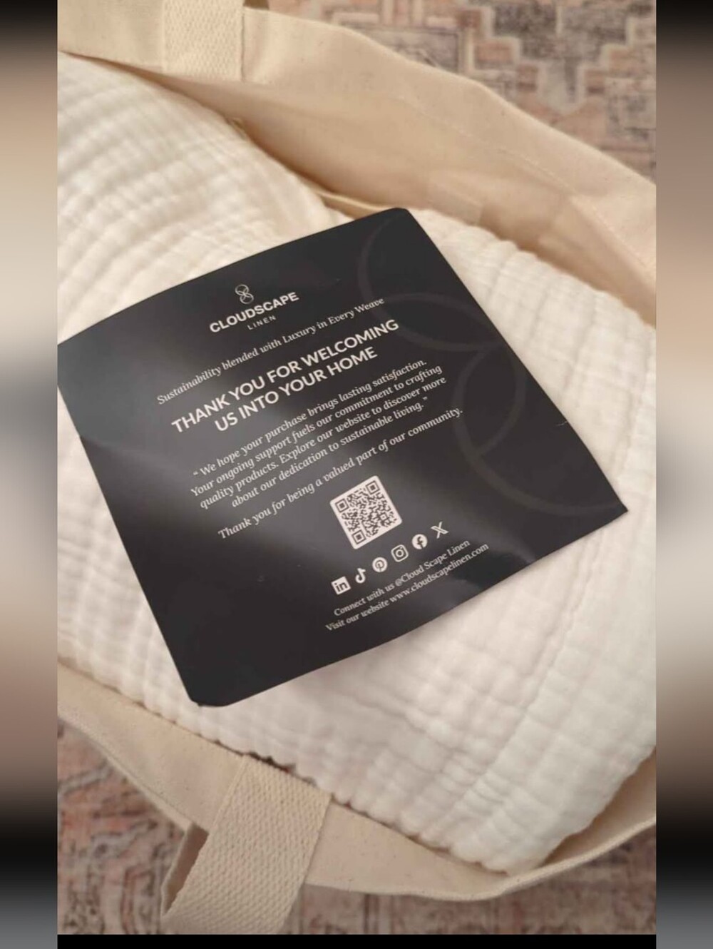 CLOUDSCAPE 100% Cotton 4 Layer Muslin Blanket Queen Oversized, 92x92 - Picture 6 of 7
